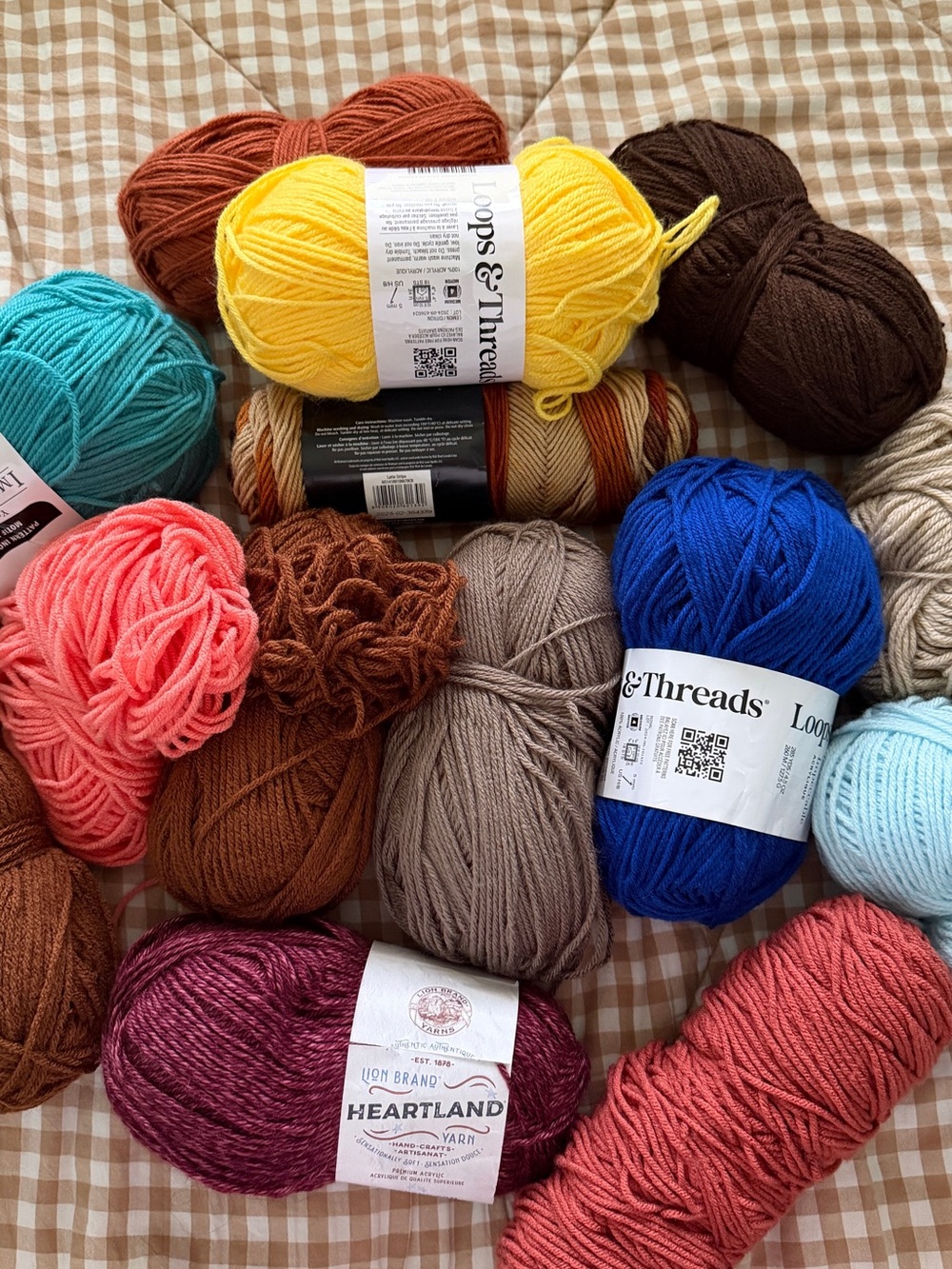 Acrylic Yarn Lots (15 Skeins)